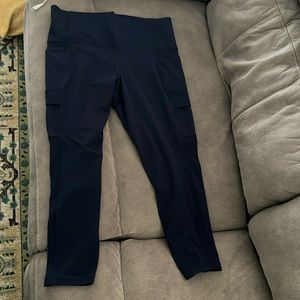 Athleta Salutation Cargo 7/8 Tight Legging